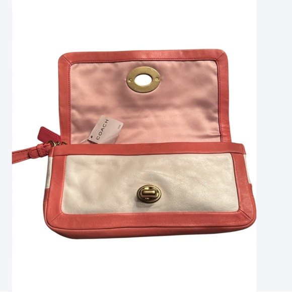 Coach Bag NWT 100% Leather wristlet Cricket Pink White Colorblock Hangtag Coach - Picture 5 of 13